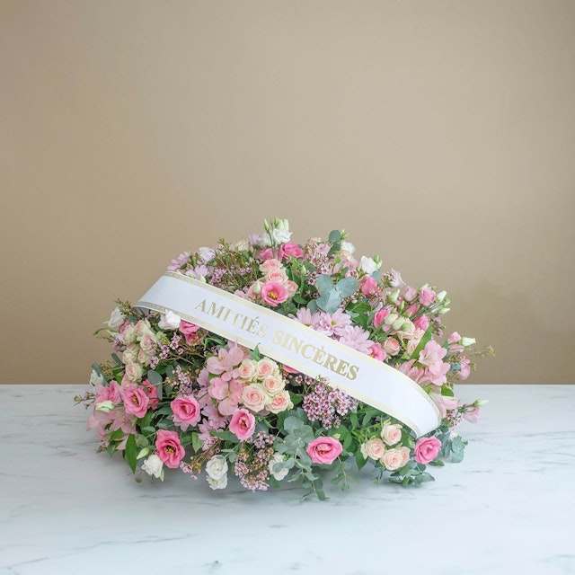 Lumière d'espoir: Handcrafted Decorative Table Lamp